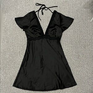 La Hearts Elegant Black Satin V-Neck Dress